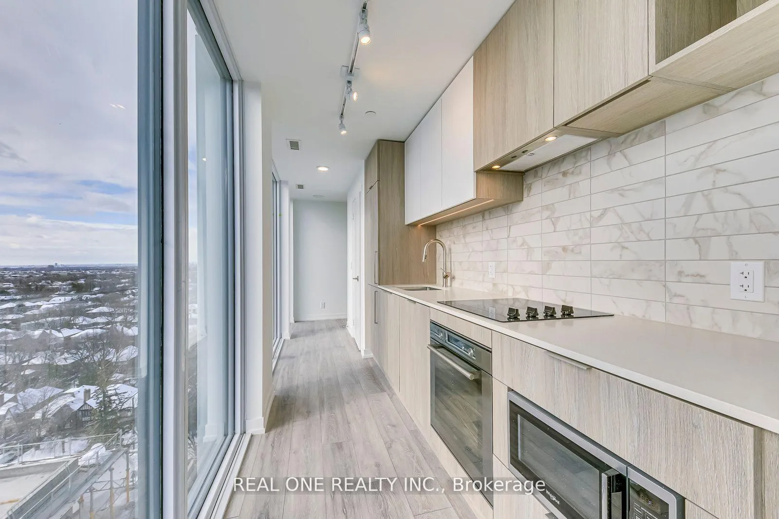 Photo 11 of Unit 1520, 2020 Bathurst Street, Toronto, Humewood-Cedarvale — HOMEH