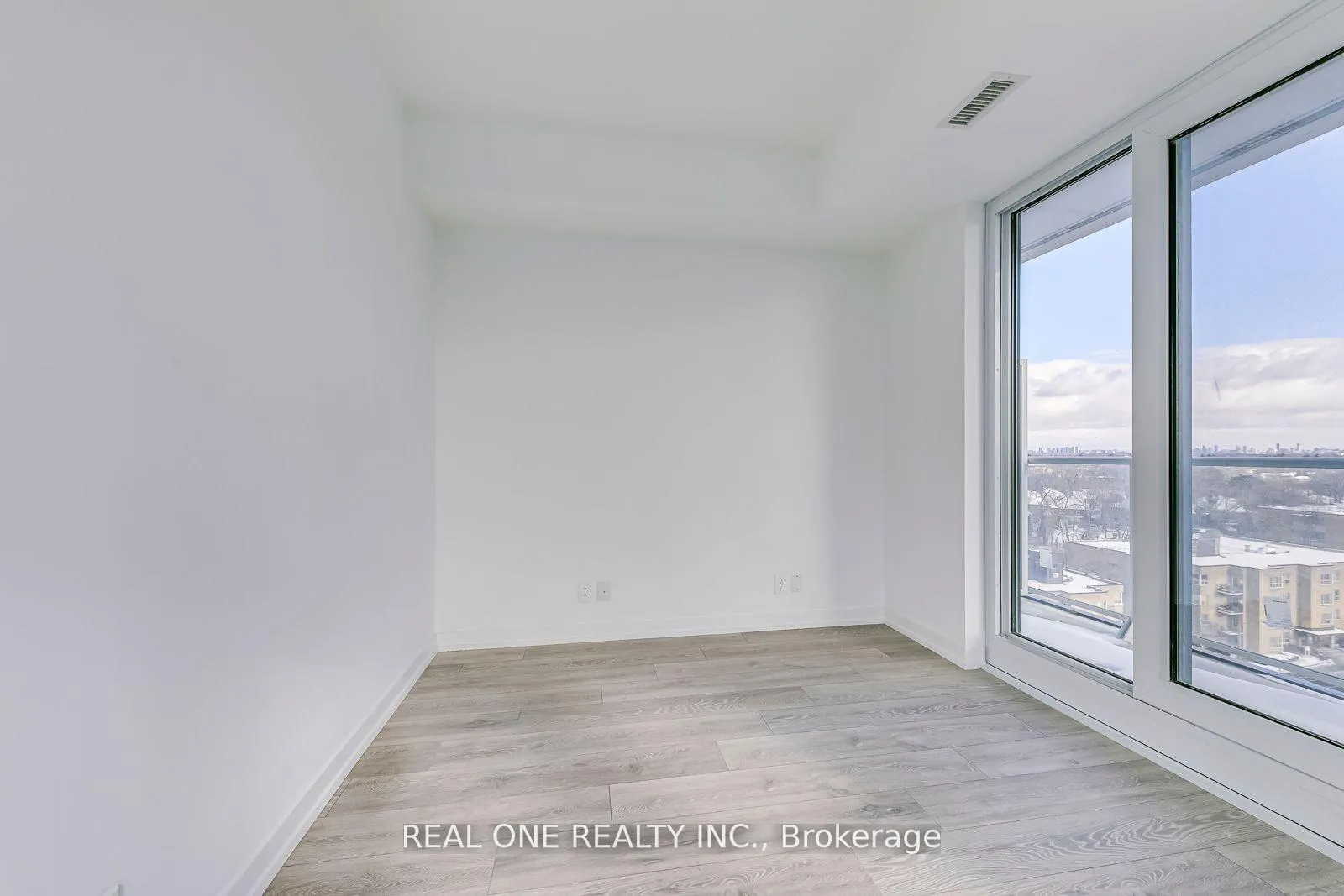 Photo 15 of Unit 1520, 2020 Bathurst Street, Toronto, Humewood-Cedarvale — HOMEH
