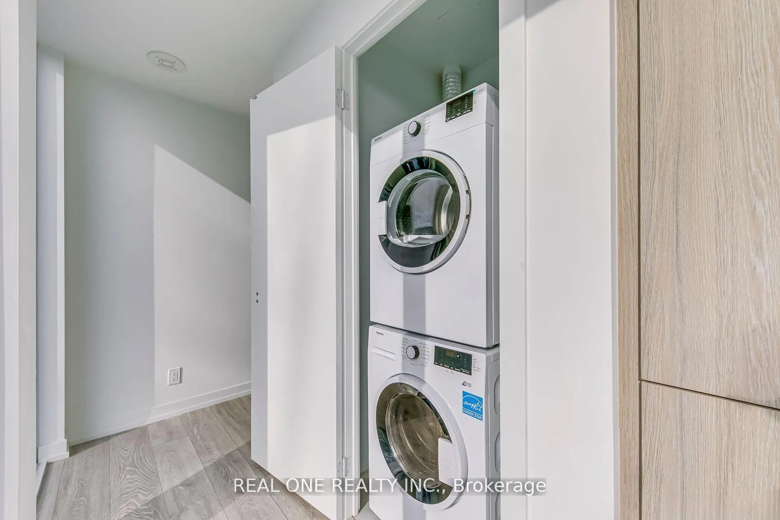 Photo 20 of Unit 1520, 2020 Bathurst Street, Toronto, Humewood-Cedarvale — HOMEH