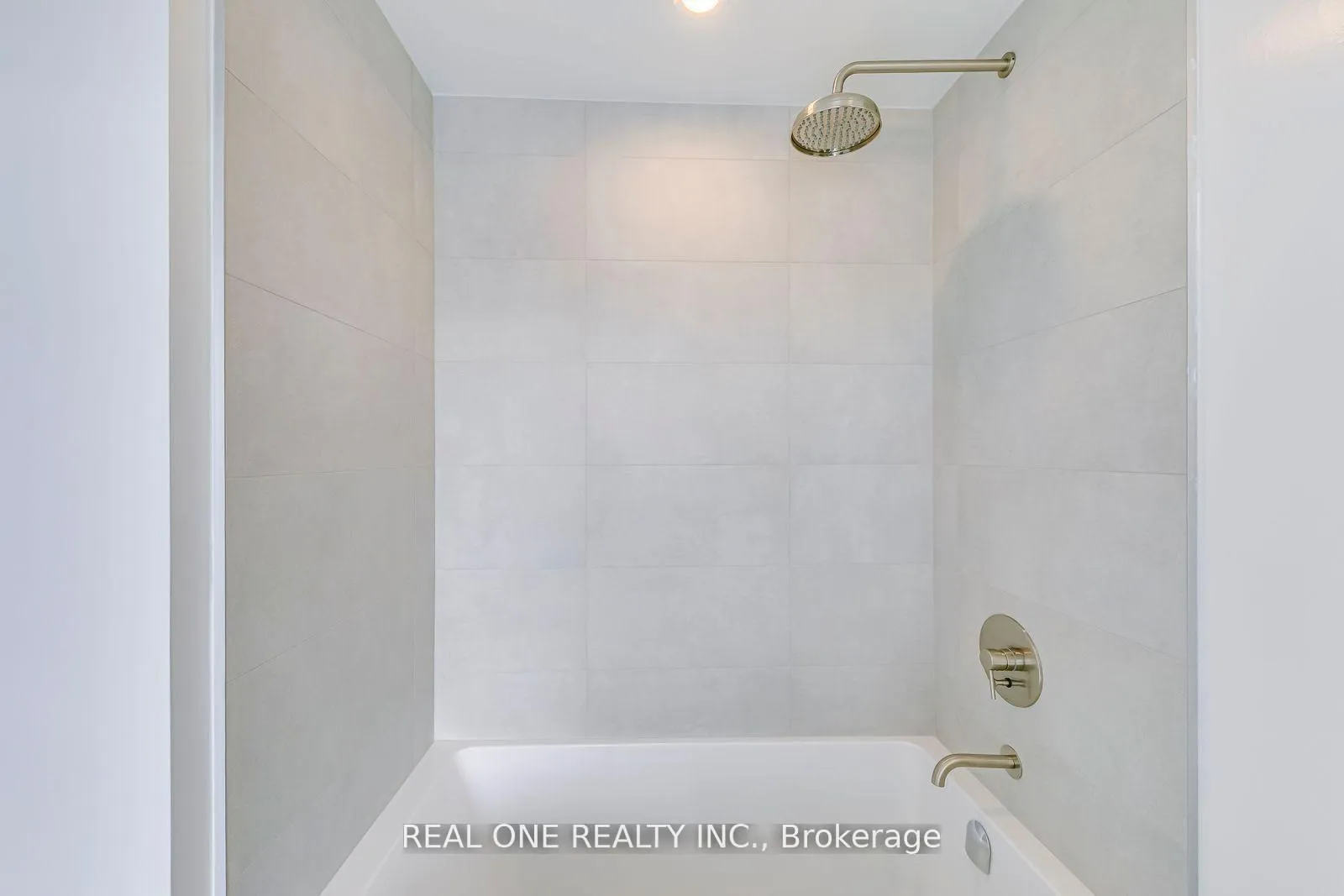 Photo 22 of Unit 1520, 2020 Bathurst Street, Toronto, Humewood-Cedarvale — HOMEH