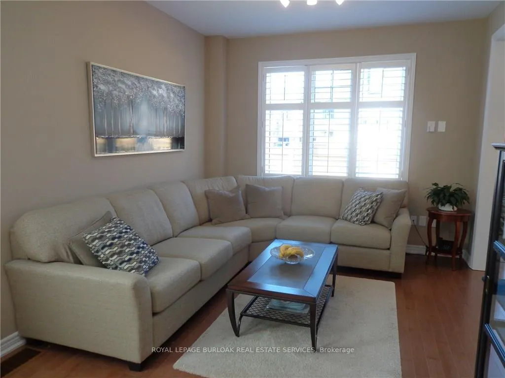 Photo 4 of 26 Walters Lane, Grimsby, Grimsby Beach — HOMEH