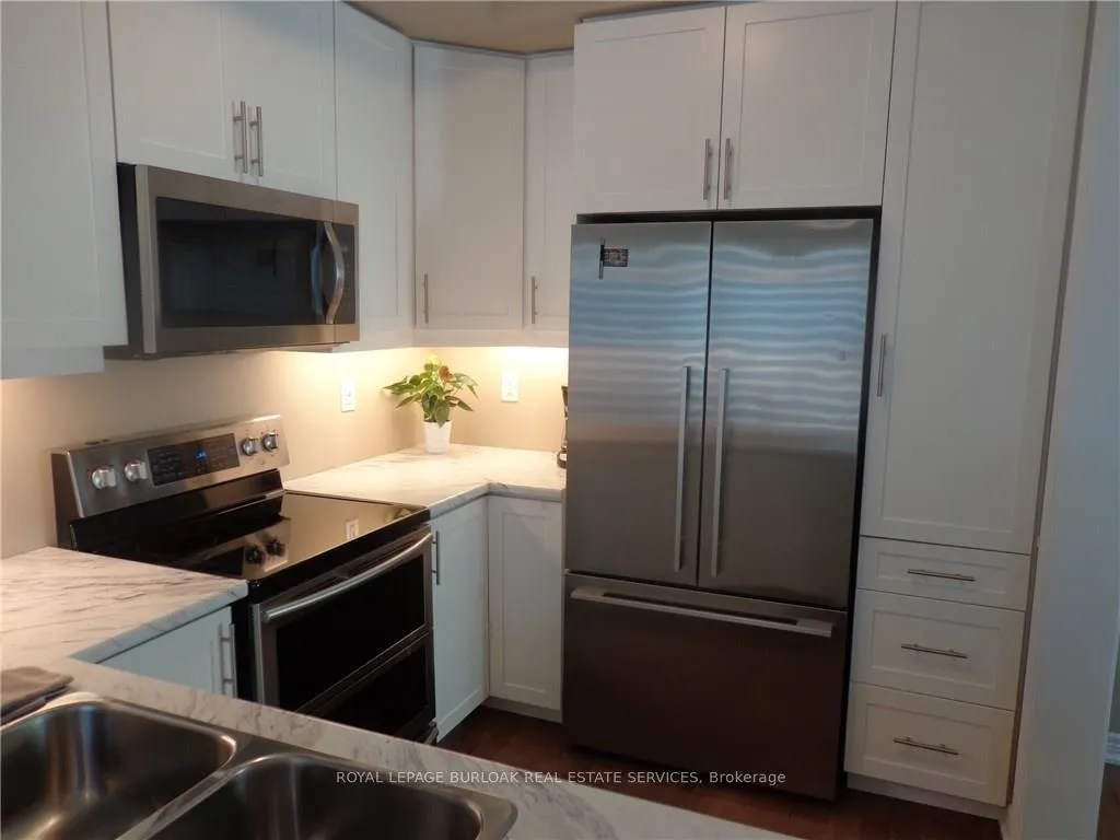 Photo 8 of 26 Walters Lane, Grimsby, Grimsby Beach — HOMEH