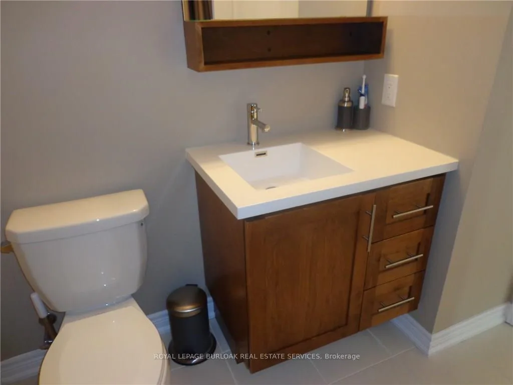Photo 18 of 26 Walters Lane, Grimsby, Grimsby Beach — HOMEH