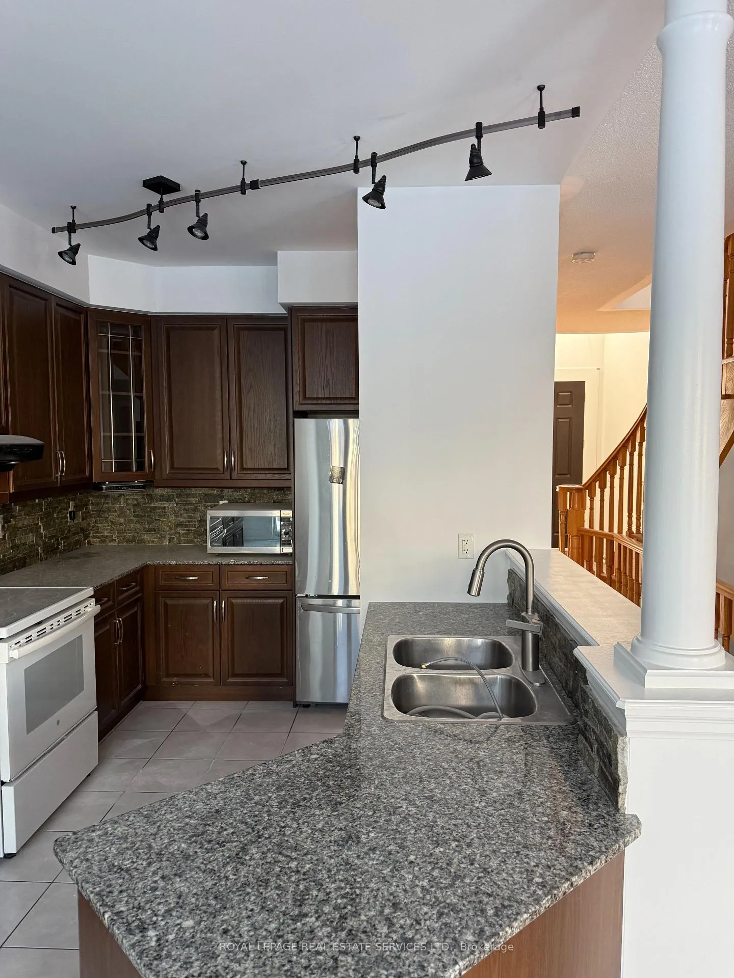 Photo 4 of 258 Holloway Terrace, Milton, Scott — HOMEH