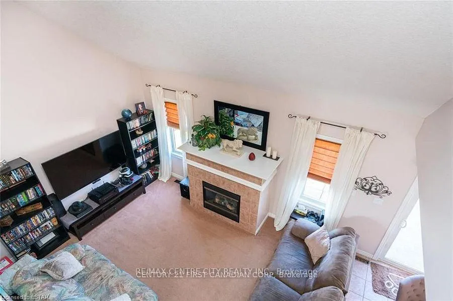 Photo 20 of 79 Donker Drive, St. Thomas — HOMEH