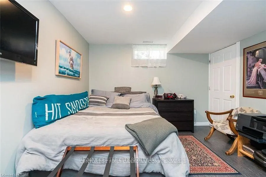 Photo 26 of 79 Donker Drive, St. Thomas — HOMEH