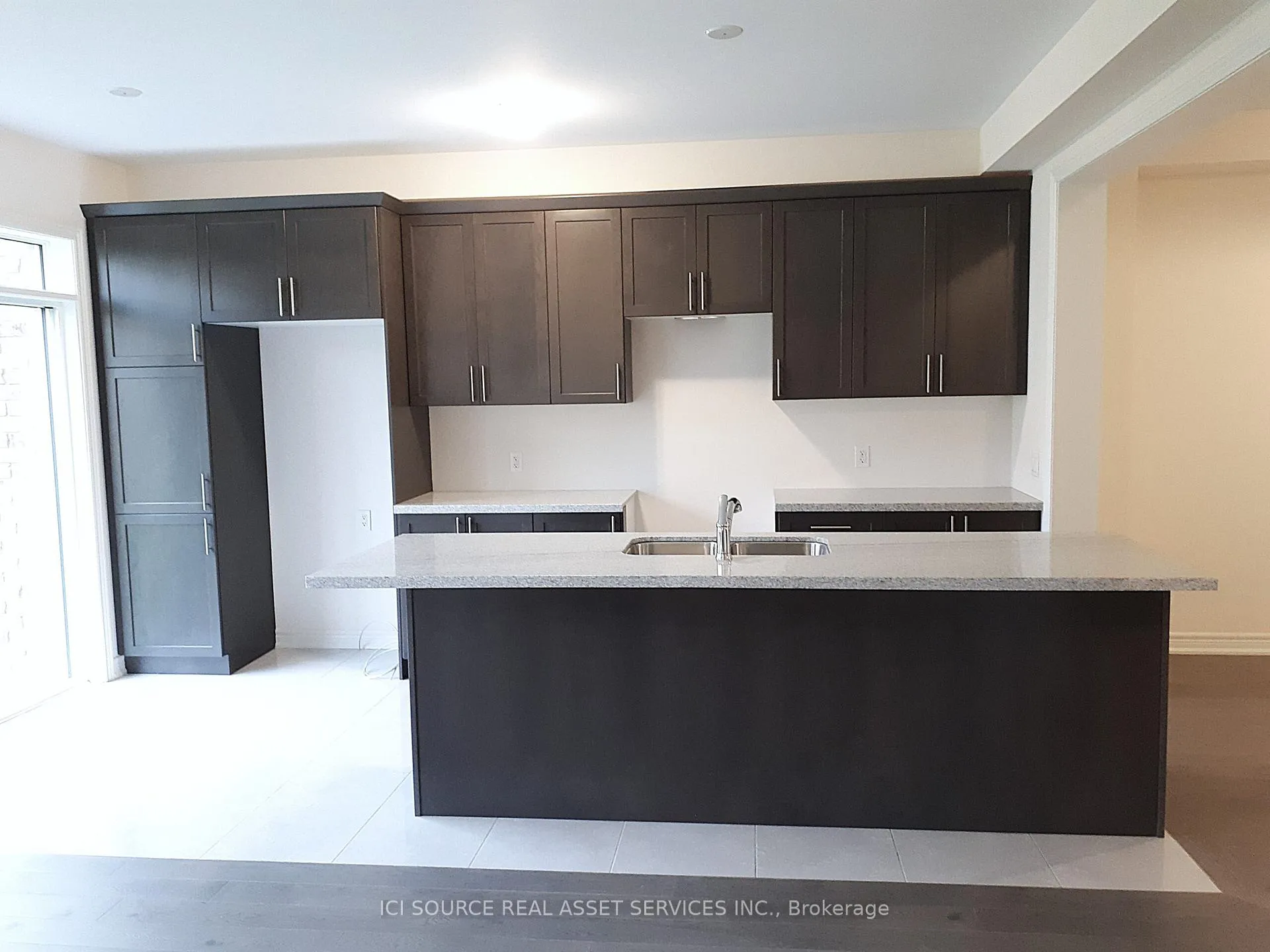 Photo 2 of 46 Beasley Grove, Hamilton, Meadowlands — HOMEH