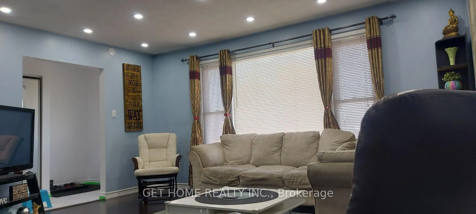 Photo 2 of 23 Finchgate Boulevard, Brampton, Southgate — HOMEH