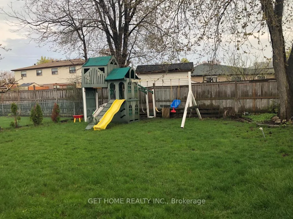 Photo 16 of 23 Finchgate Boulevard, Brampton, Southgate — HOMEH