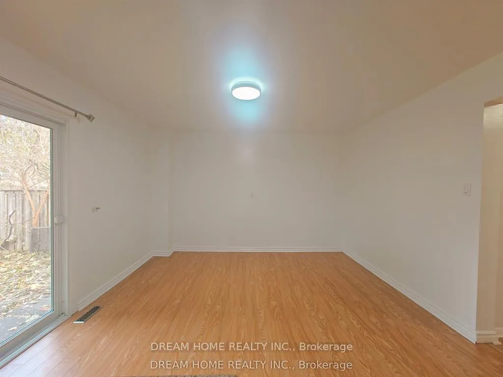 Photo 9 of 42 Emeline Crescent, Markham, Markham Village — HOMEH