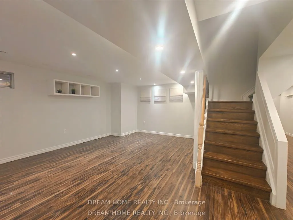 Photo 23 of 42 Emeline Crescent, Markham, Markham Village — HOMEH