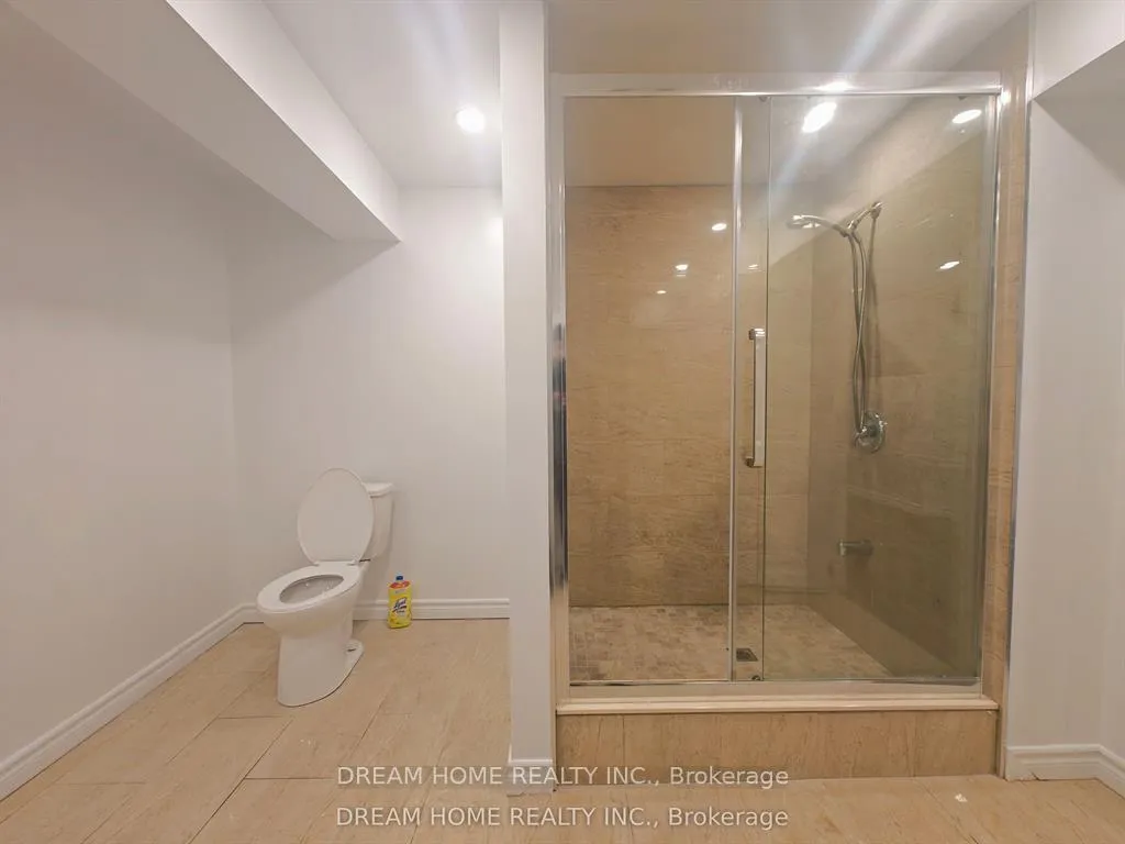Photo 28 of 42 Emeline Crescent, Markham, Markham Village — HOMEH