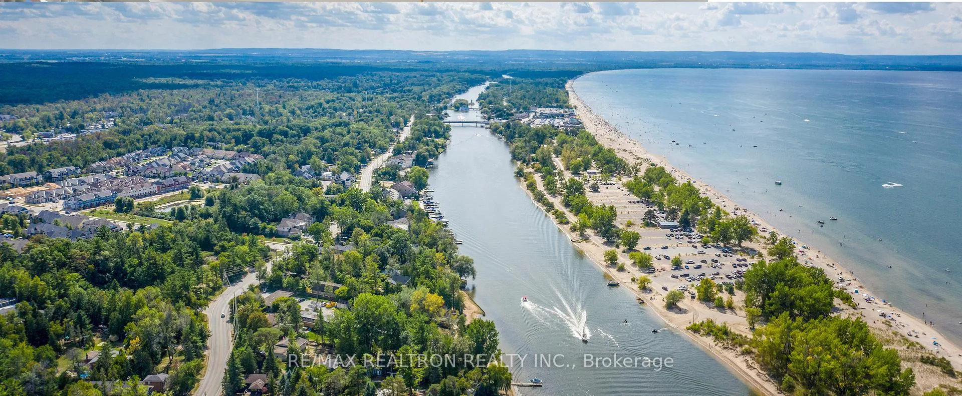 Photo 45 of 61 Central Square Boulevard, Wasaga Beach — HOMEH