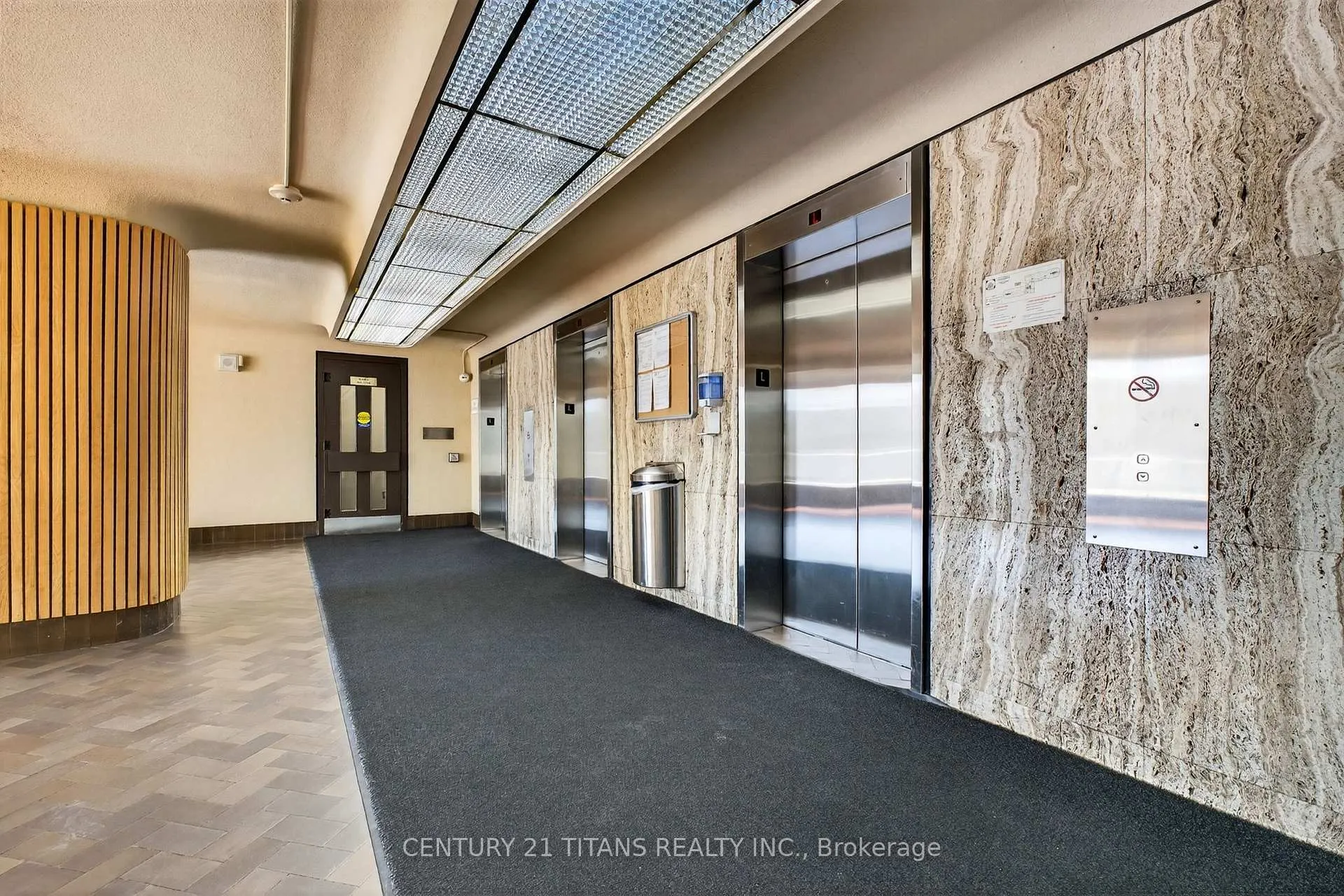 Photo 5 of Unit 2903, 1 Massey Square, Toronto, Crescent Town — HOMEH