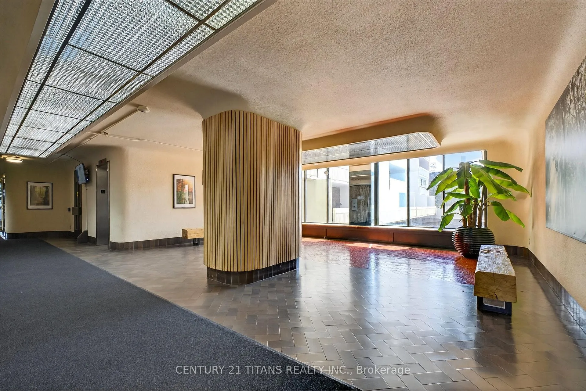 Photo 9 of Unit 2903, 1 Massey Square, Toronto, Crescent Town — HOMEH