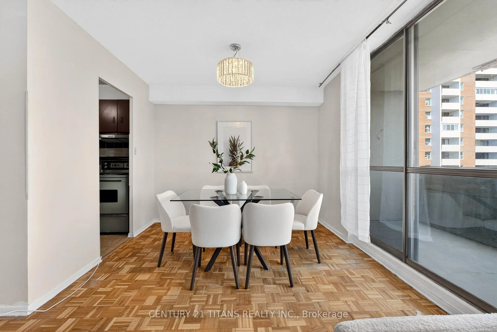 Photo 14 of Unit 2903, 1 Massey Square, Toronto, Crescent Town — HOMEH