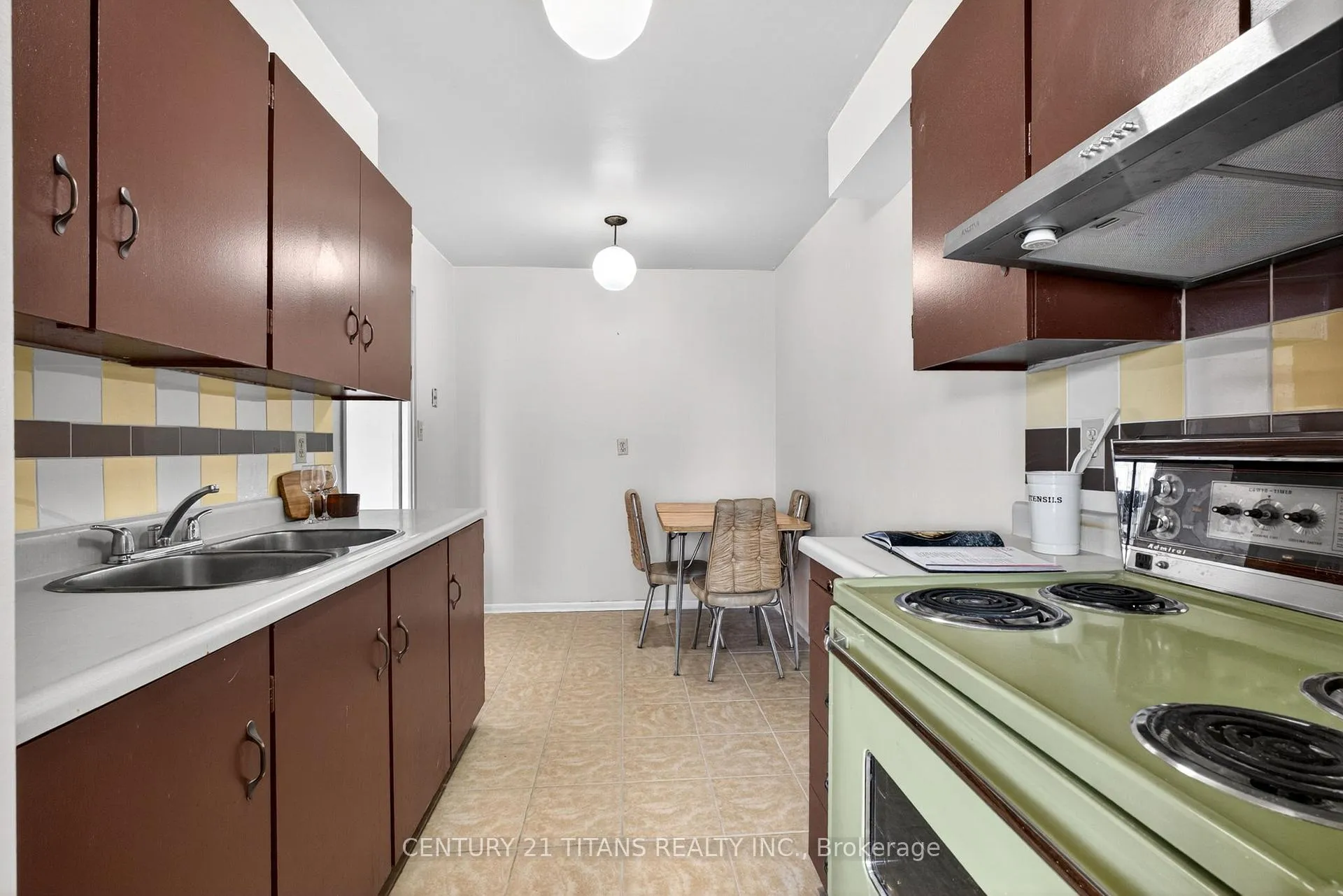 Photo 16 of Unit 2903, 1 Massey Square, Toronto, Crescent Town — HOMEH
