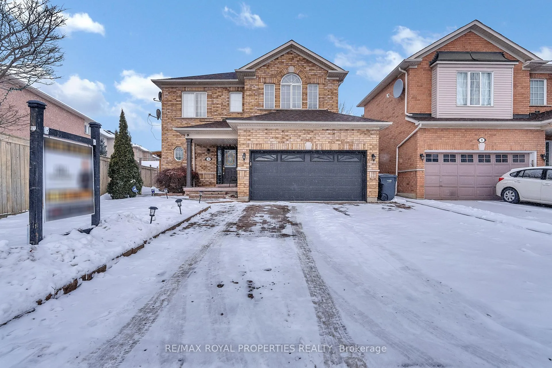 Photo 1 of Unit Main, 13 Dells Crescent, Brampton, Fletcher's Meadow — HOMEH