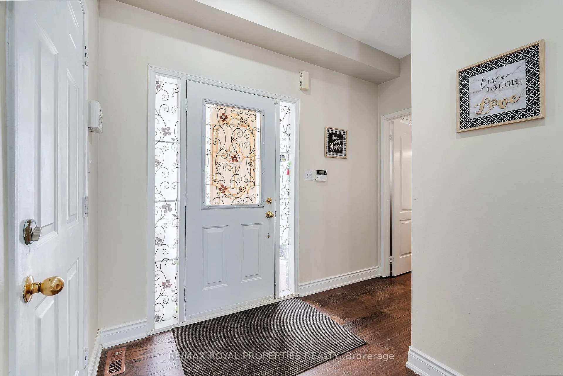 Photo 17 of Unit Main, 13 Dells Crescent, Brampton, Fletcher's Meadow — HOMEH