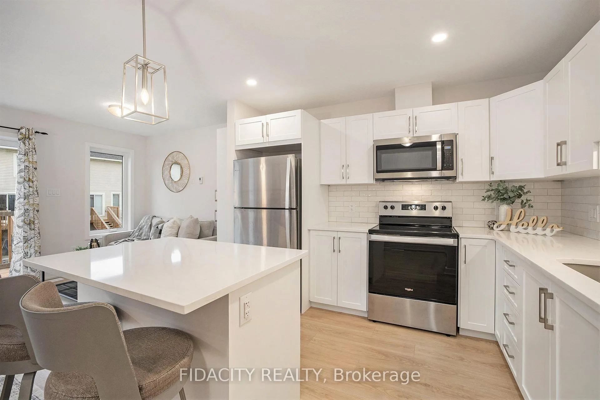 Photo 13 of 32 Whitcomb Crescent, Smiths Falls — HOMEH