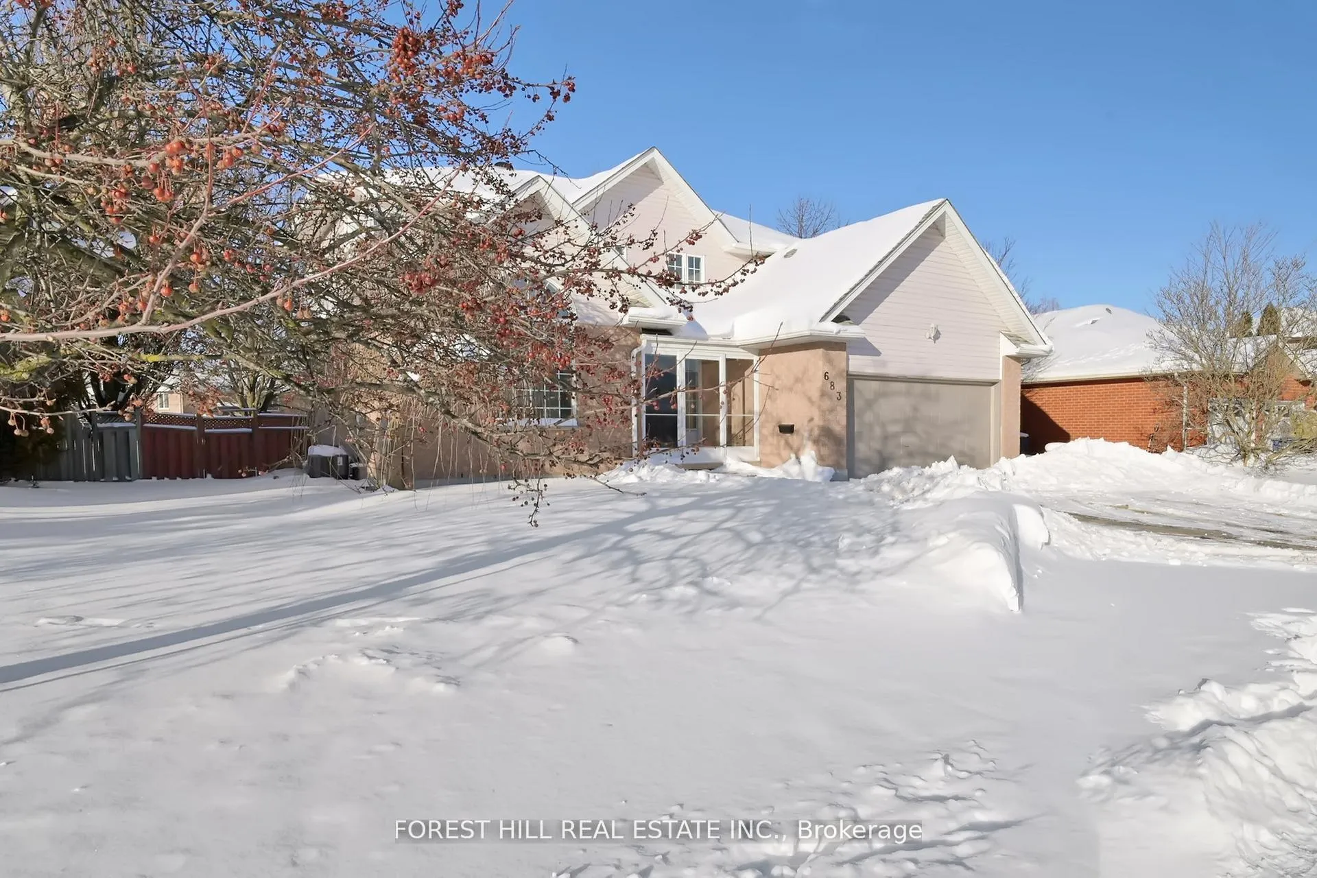 Photo 2 of 683 Willow Road, Guelph, Willow West/Sugarbush/West Acres — HOMEH