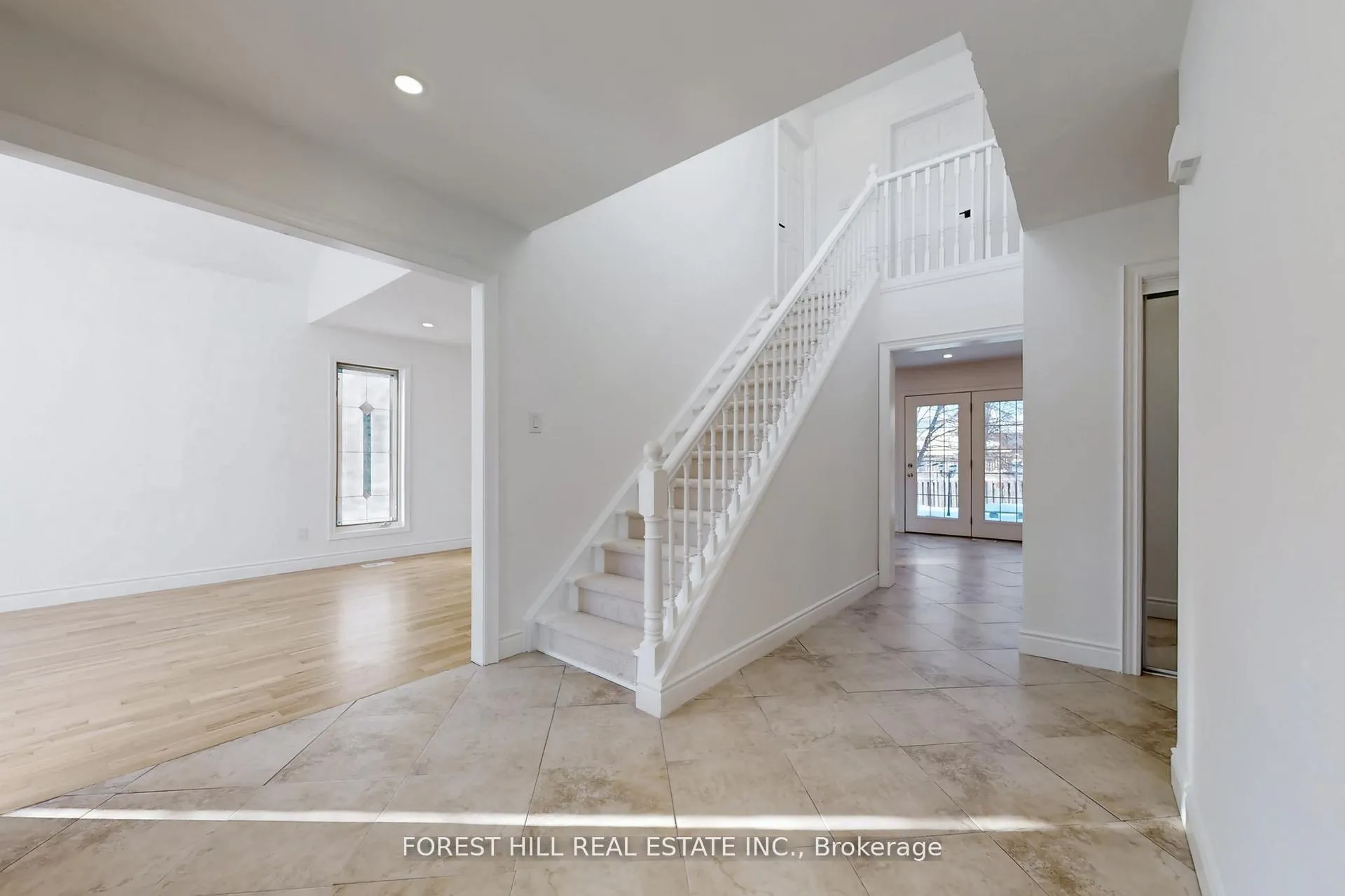 Photo 15 of 683 Willow Road, Guelph, Willow West/Sugarbush/West Acres — HOMEH