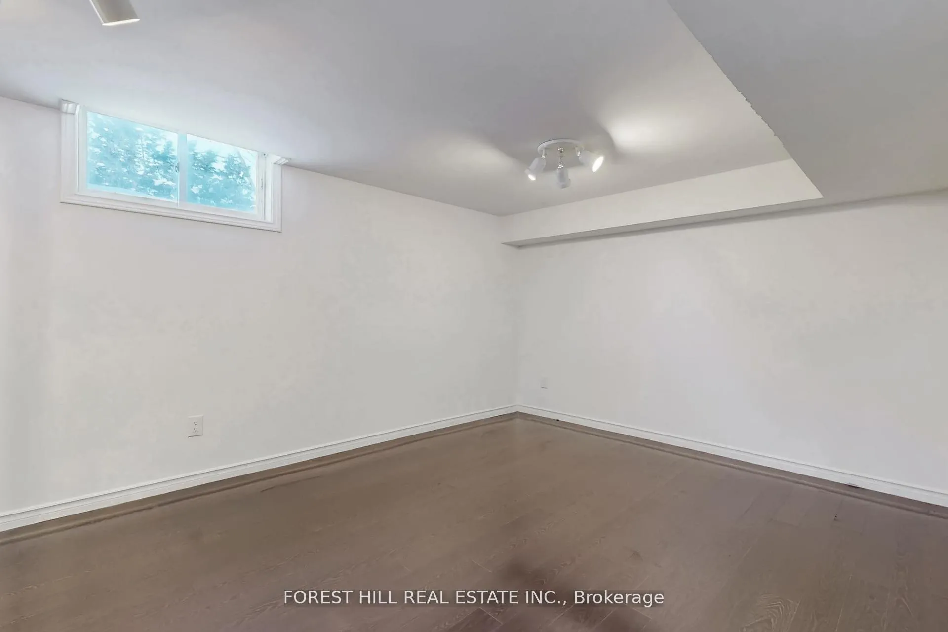 Photo 30 of 683 Willow Road, Guelph, Willow West/Sugarbush/West Acres — HOMEH