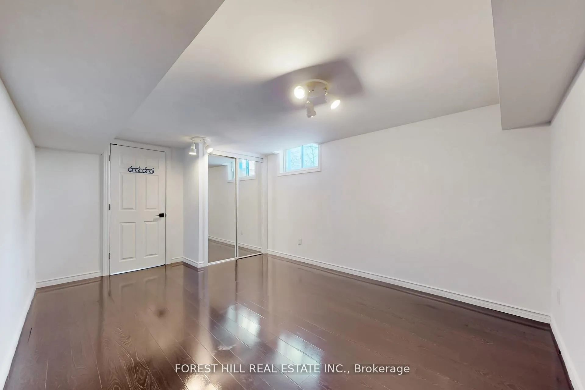 Photo 33 of 683 Willow Road, Guelph, Willow West/Sugarbush/West Acres — HOMEH