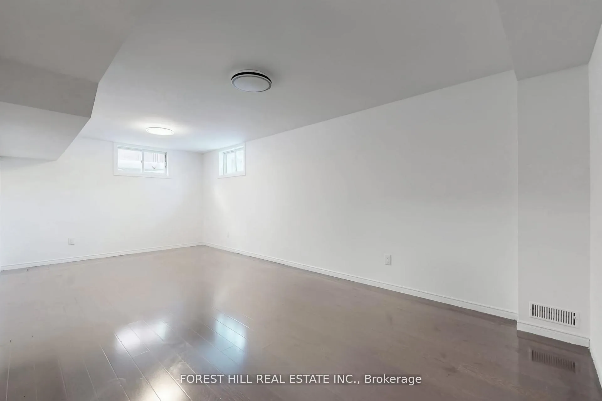 Photo 34 of 683 Willow Road, Guelph, Willow West/Sugarbush/West Acres — HOMEH