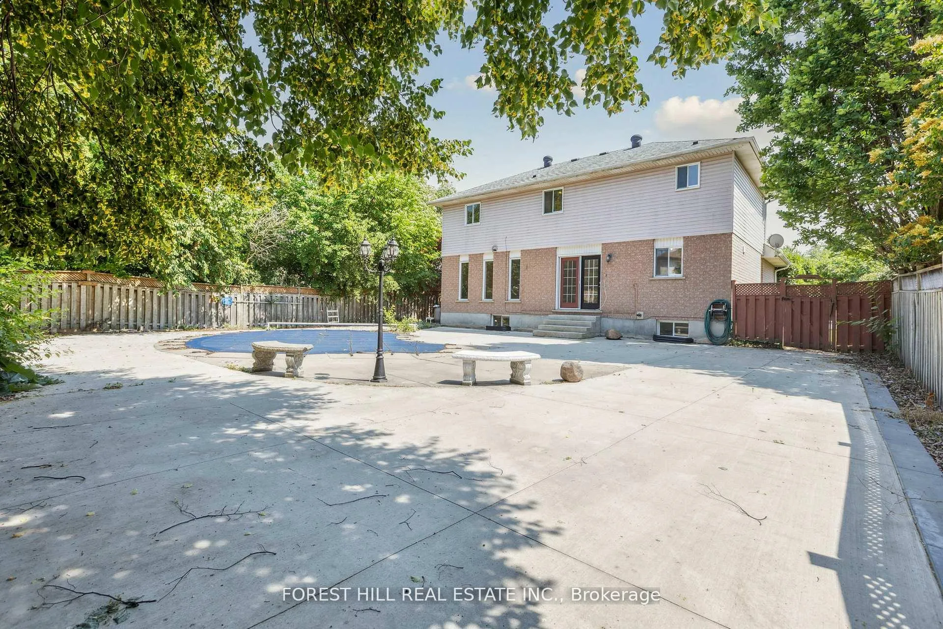 Photo 49 of 683 Willow Road, Guelph, Willow West/Sugarbush/West Acres — HOMEH
