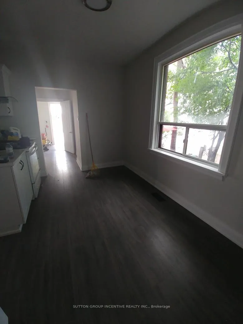 Photo 23 of 55 John Street, Barrie, Sanford — HOMEH