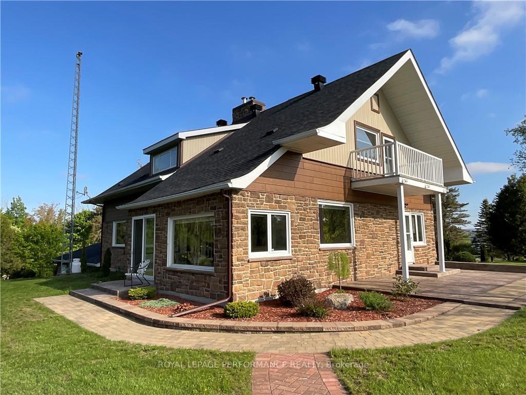 Photo 2 of 2750 Front Road E, Champlain, Champlain Twp — HOMEH