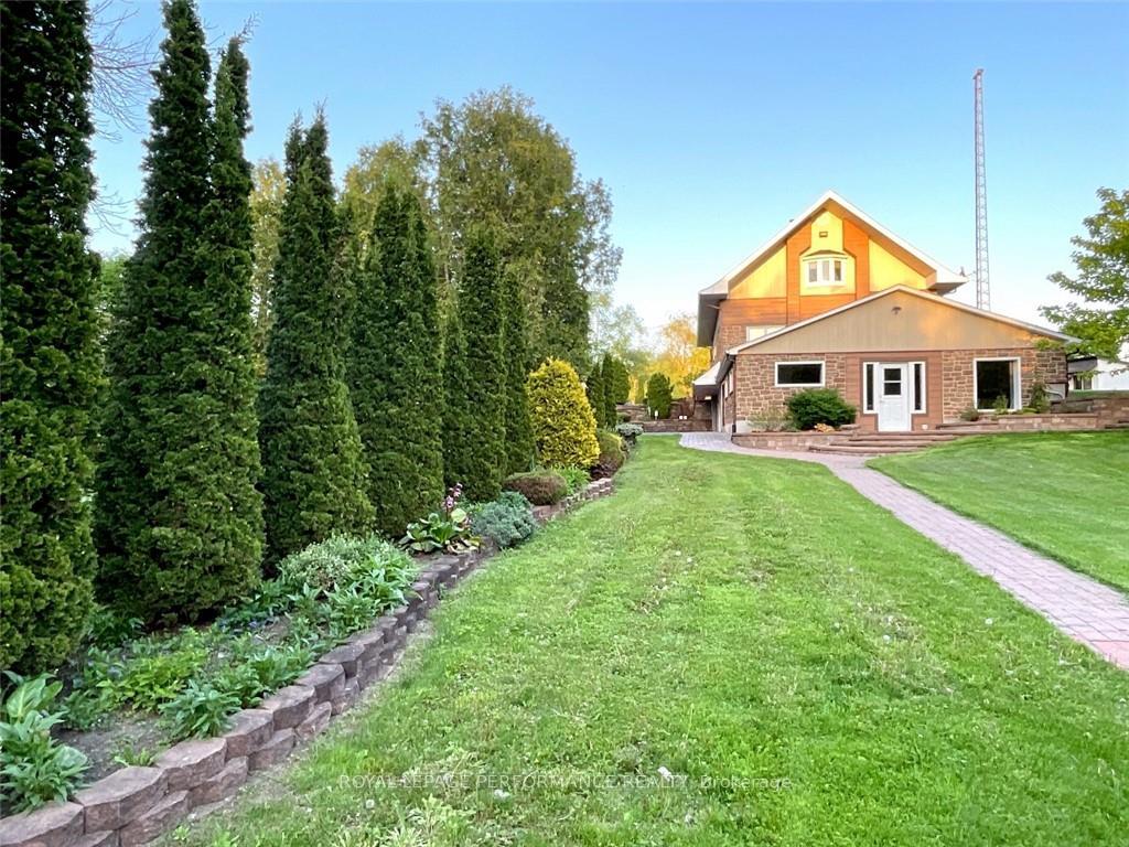 Photo 3 of 2750 Front Road E, Champlain, Champlain Twp — HOMEH
