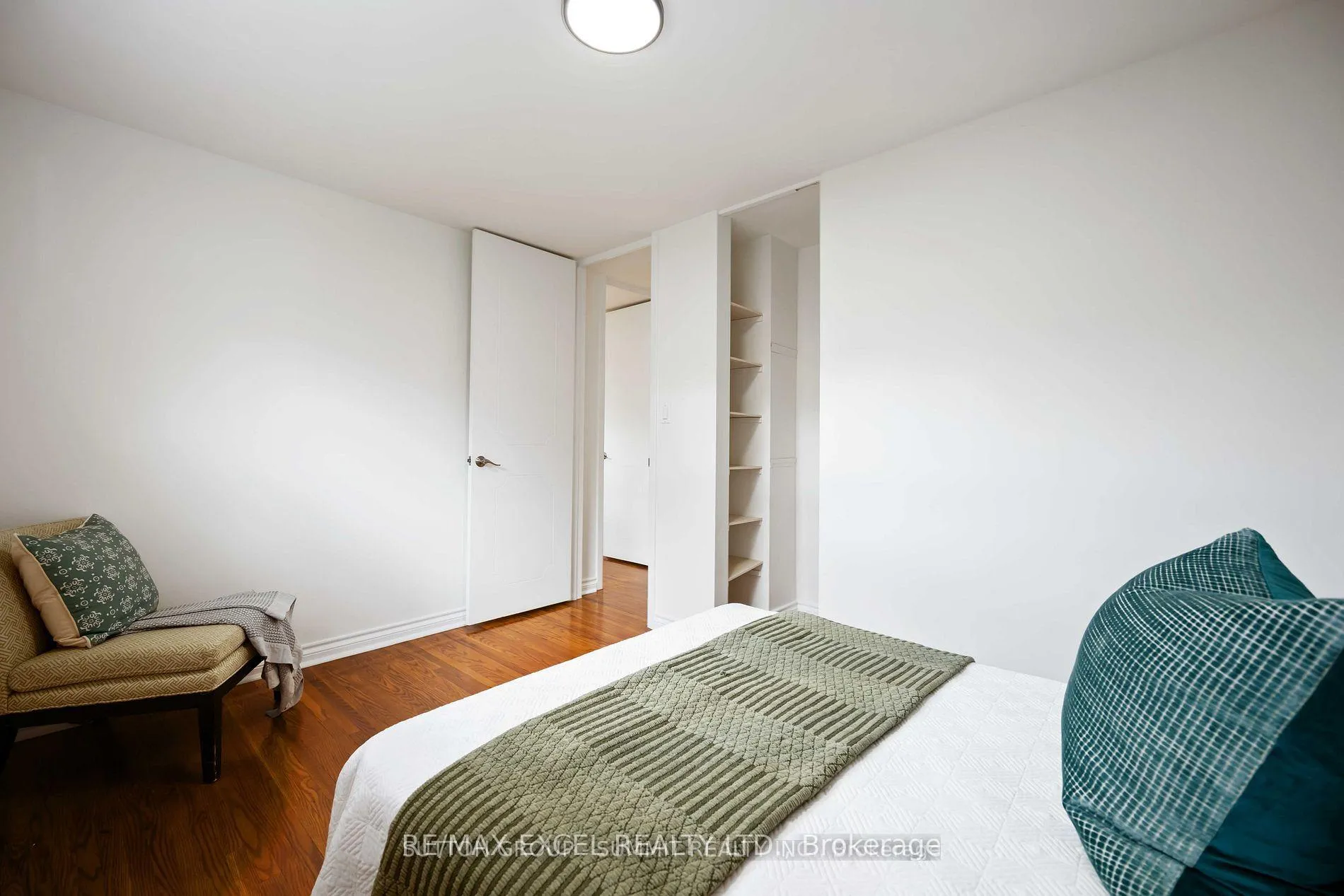 Photo 15 of 952 Oklahoma Drive, Pickering, West Shore — HOMEH
