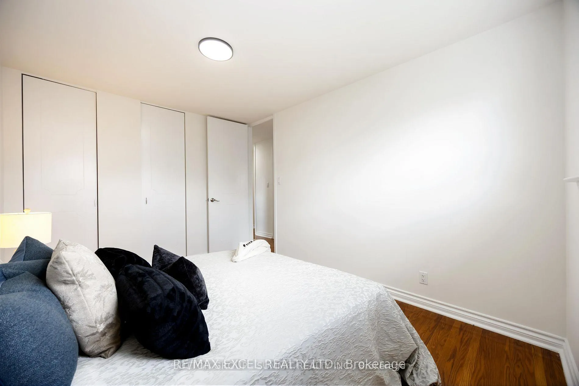 Photo 17 of 952 Oklahoma Drive, Pickering, West Shore — HOMEH