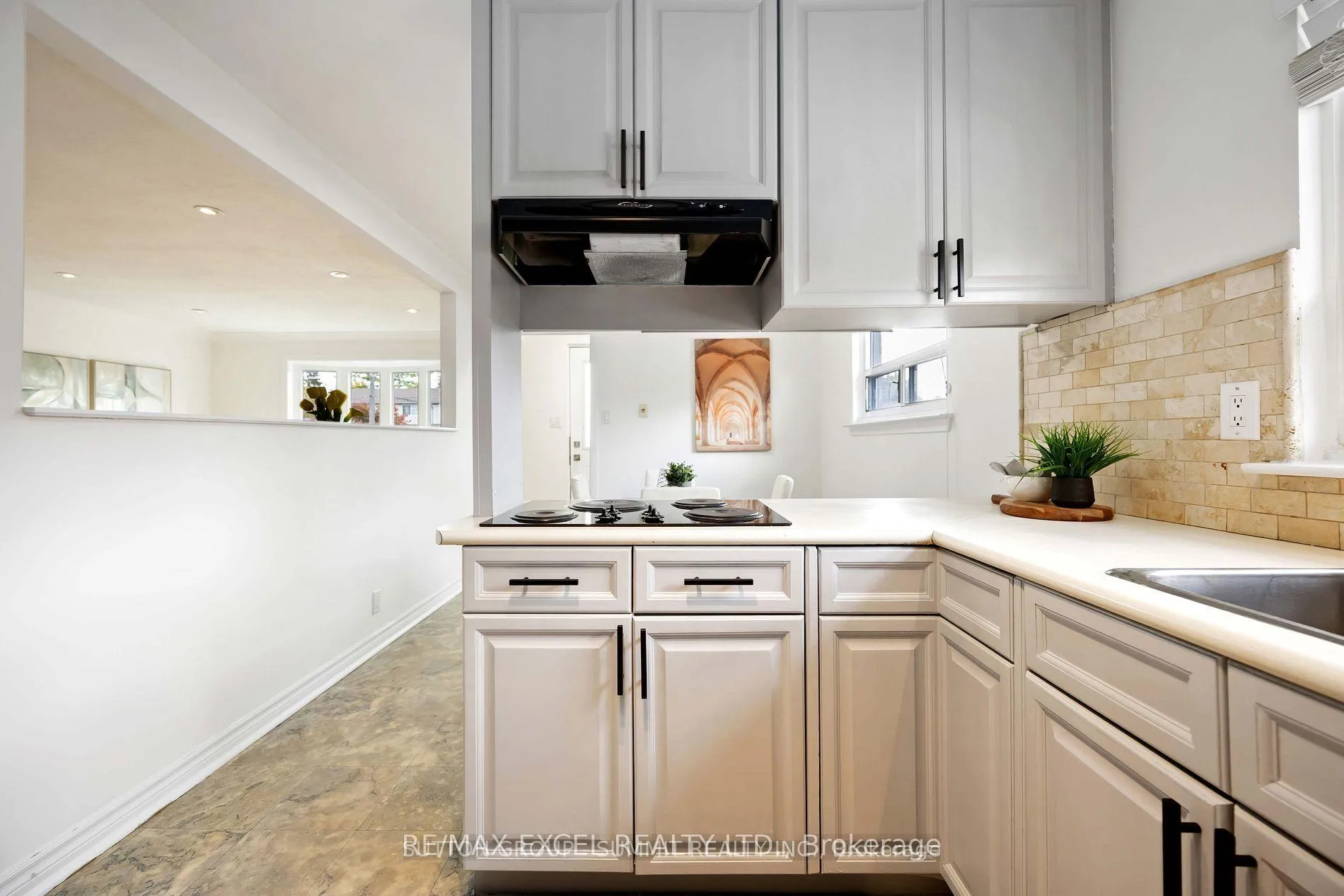 Photo 26 of 952 Oklahoma Drive, Pickering, West Shore — HOMEH
