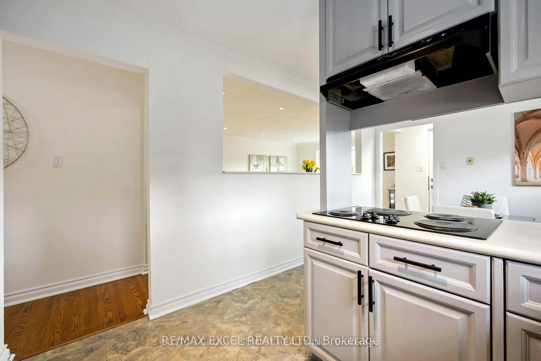 Photo 27 of 952 Oklahoma Drive, Pickering, West Shore — HOMEH