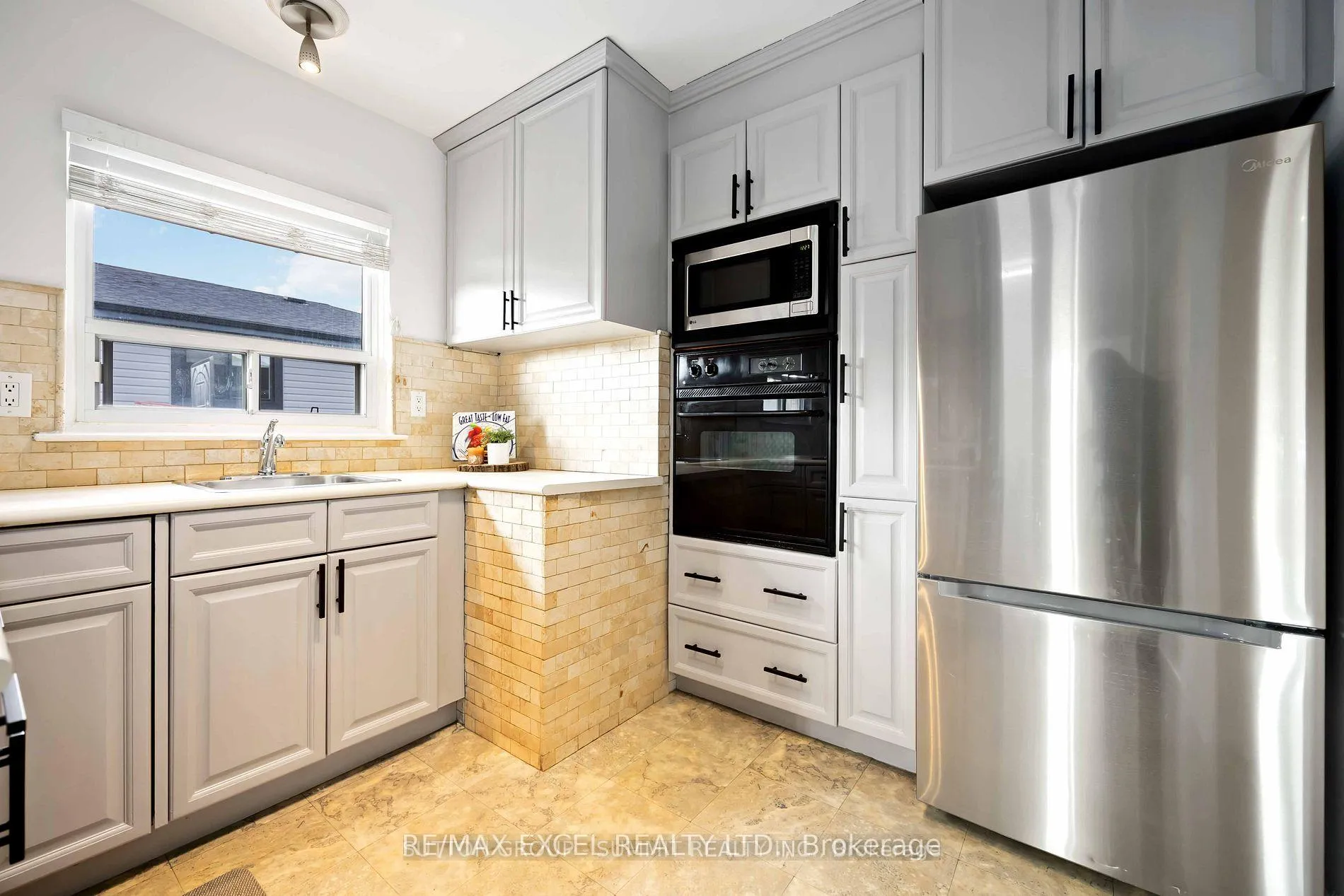 Photo 28 of 952 Oklahoma Drive, Pickering, West Shore — HOMEH