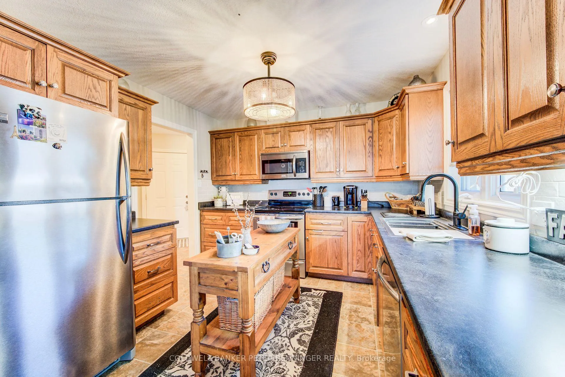 Photo 12 of 247 Armstrong Street W, North Perth, Listowel — HOMEH