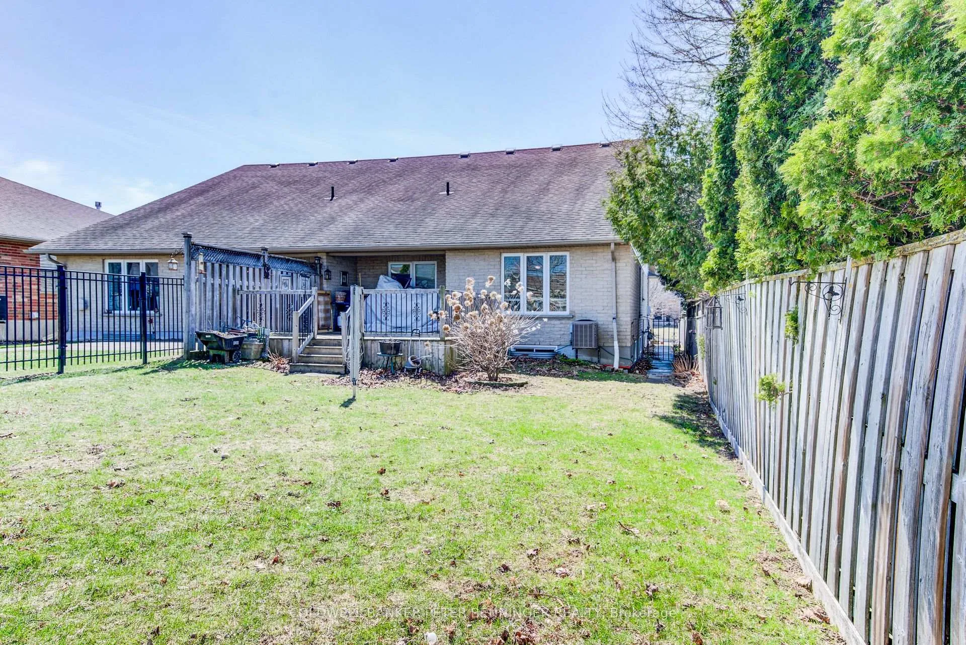 Photo 39 of 247 Armstrong Street W, North Perth, Listowel — HOMEH