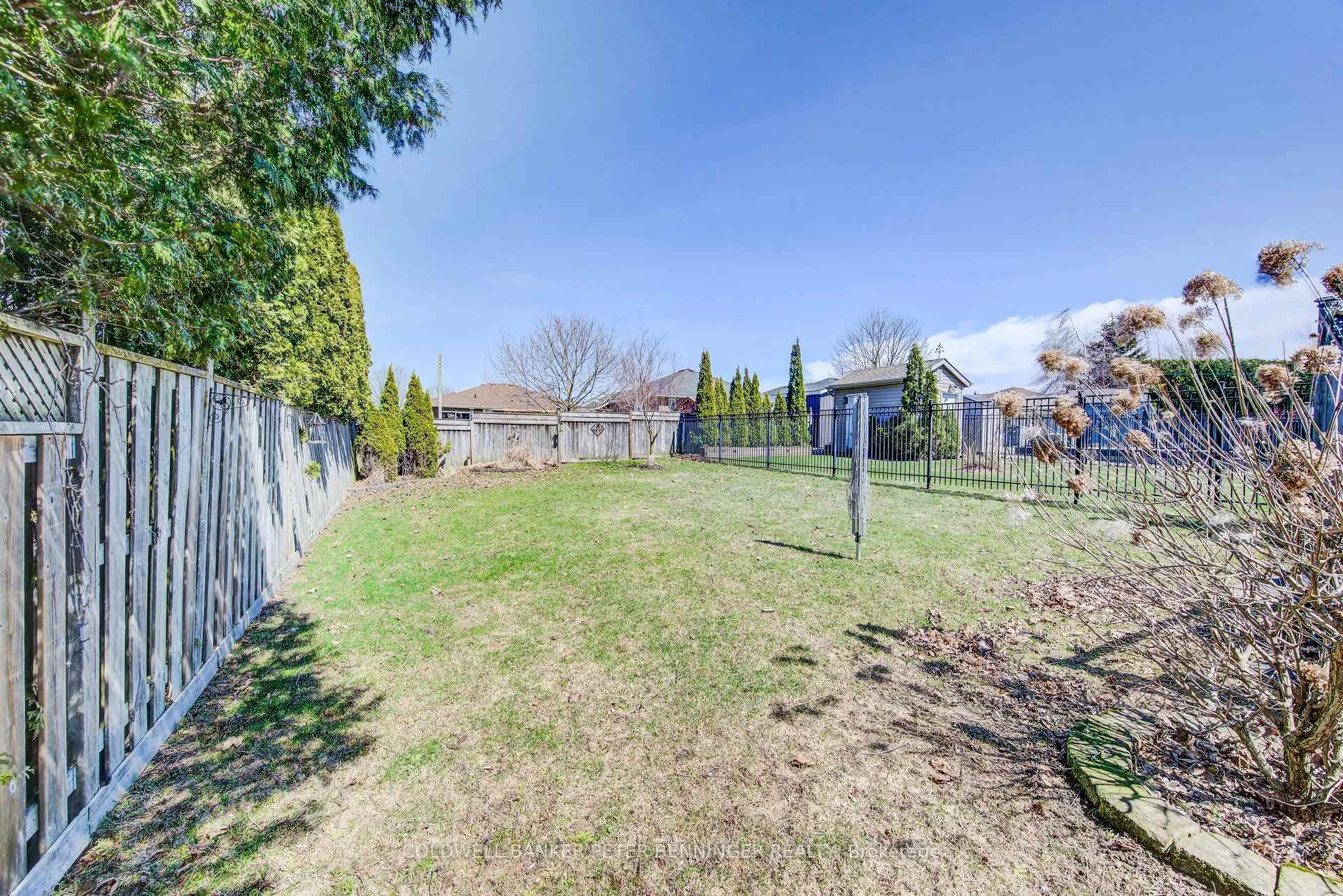 Photo 40 of 247 Armstrong Street W, North Perth, Listowel — HOMEH