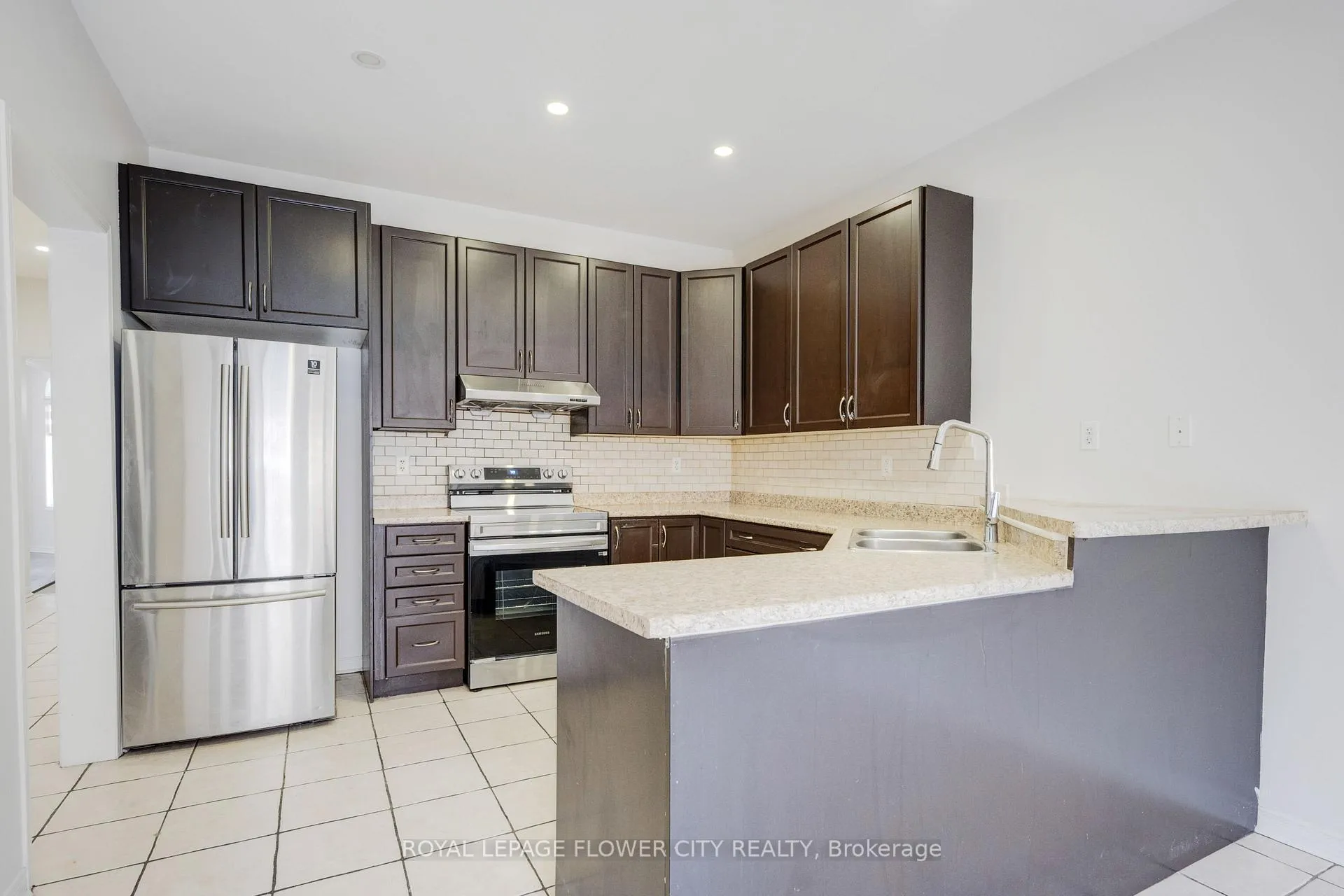 Photo 10 of Unit Main, 41 Watchman Road, Brampton, Bram East — HOMEH