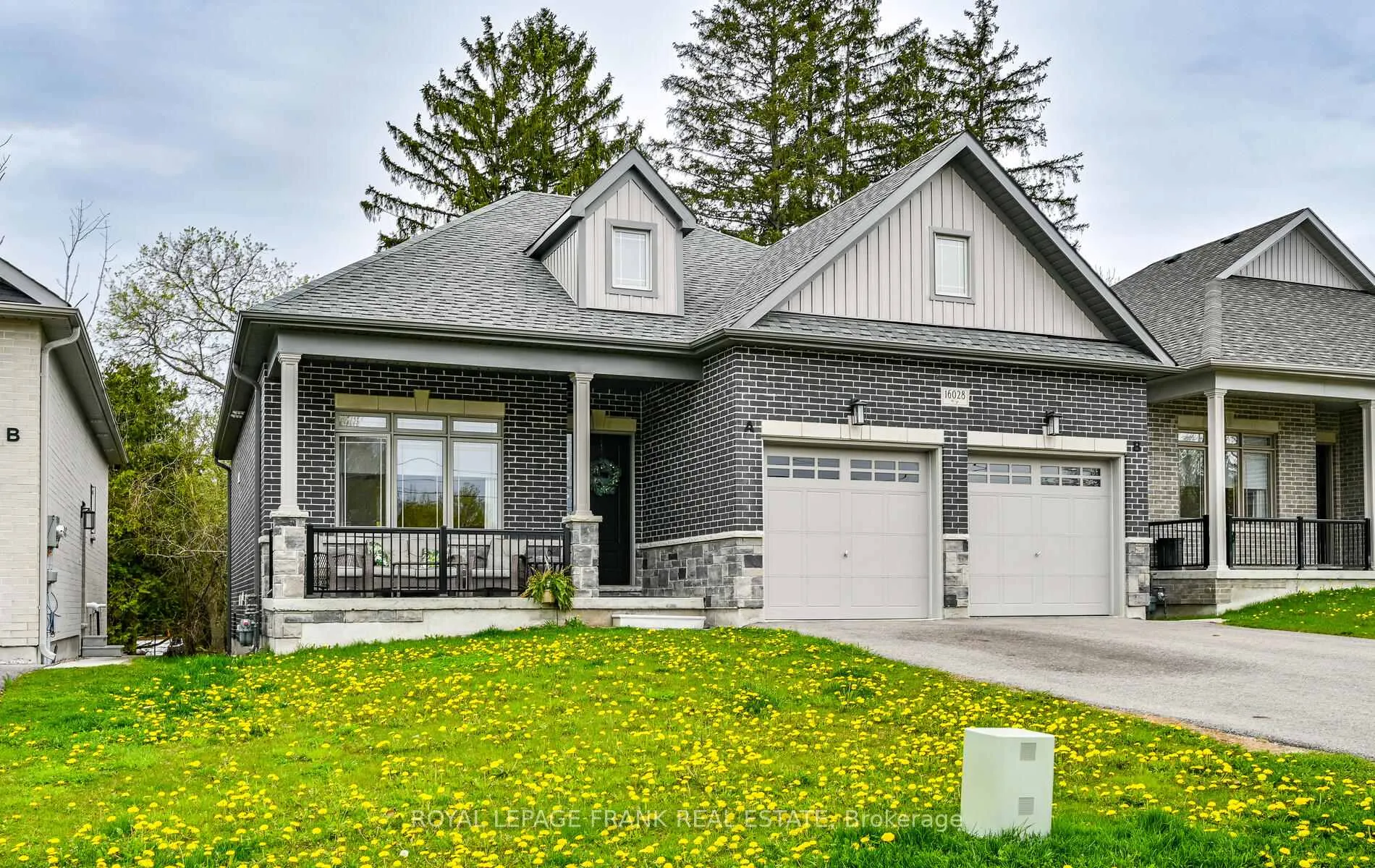 Front of 16028 Simcoe Street