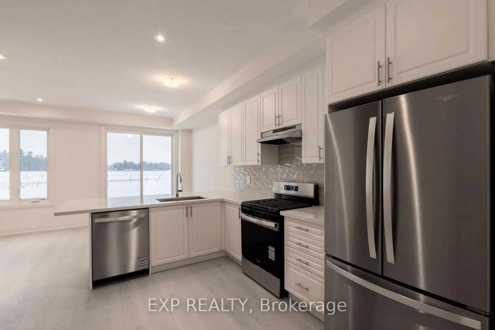 Photo 5 of 26 Stockholm Road, Barrie, Rural Barrie Southeast — HOMEH