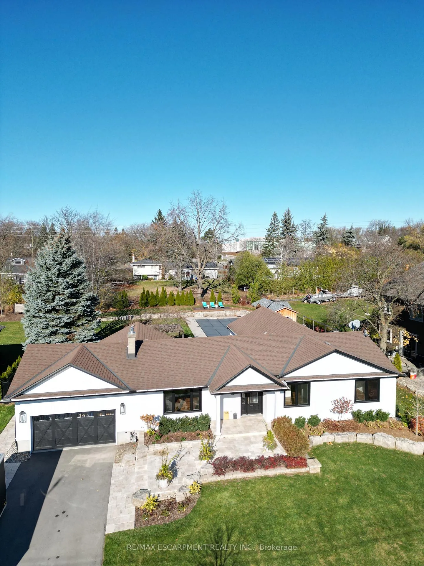 Photo 2 of 106 Overdale Avenue, Hamilton, Waterdown — HOMEH