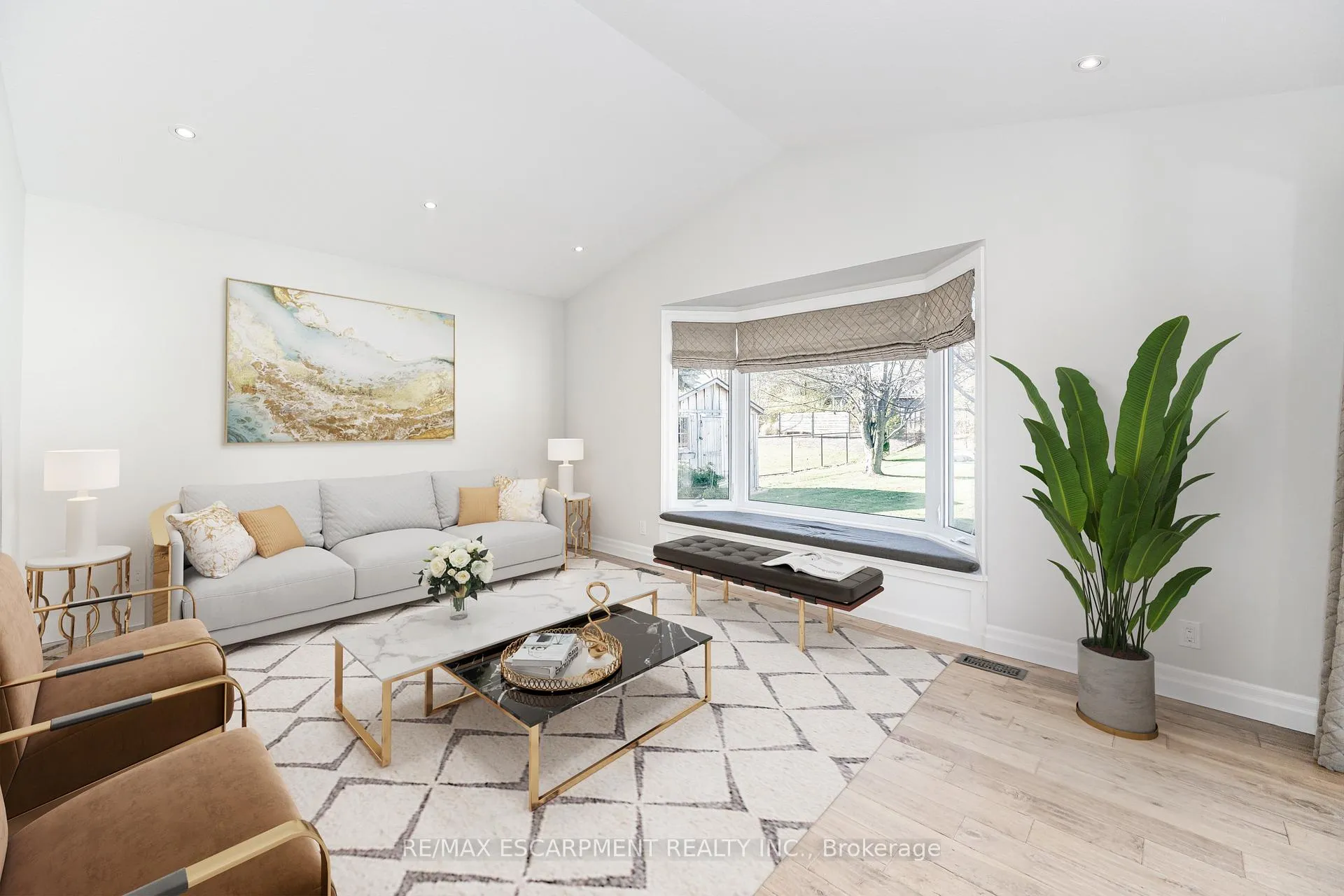 Photo 10 of 106 Overdale Avenue, Hamilton, Waterdown — HOMEH