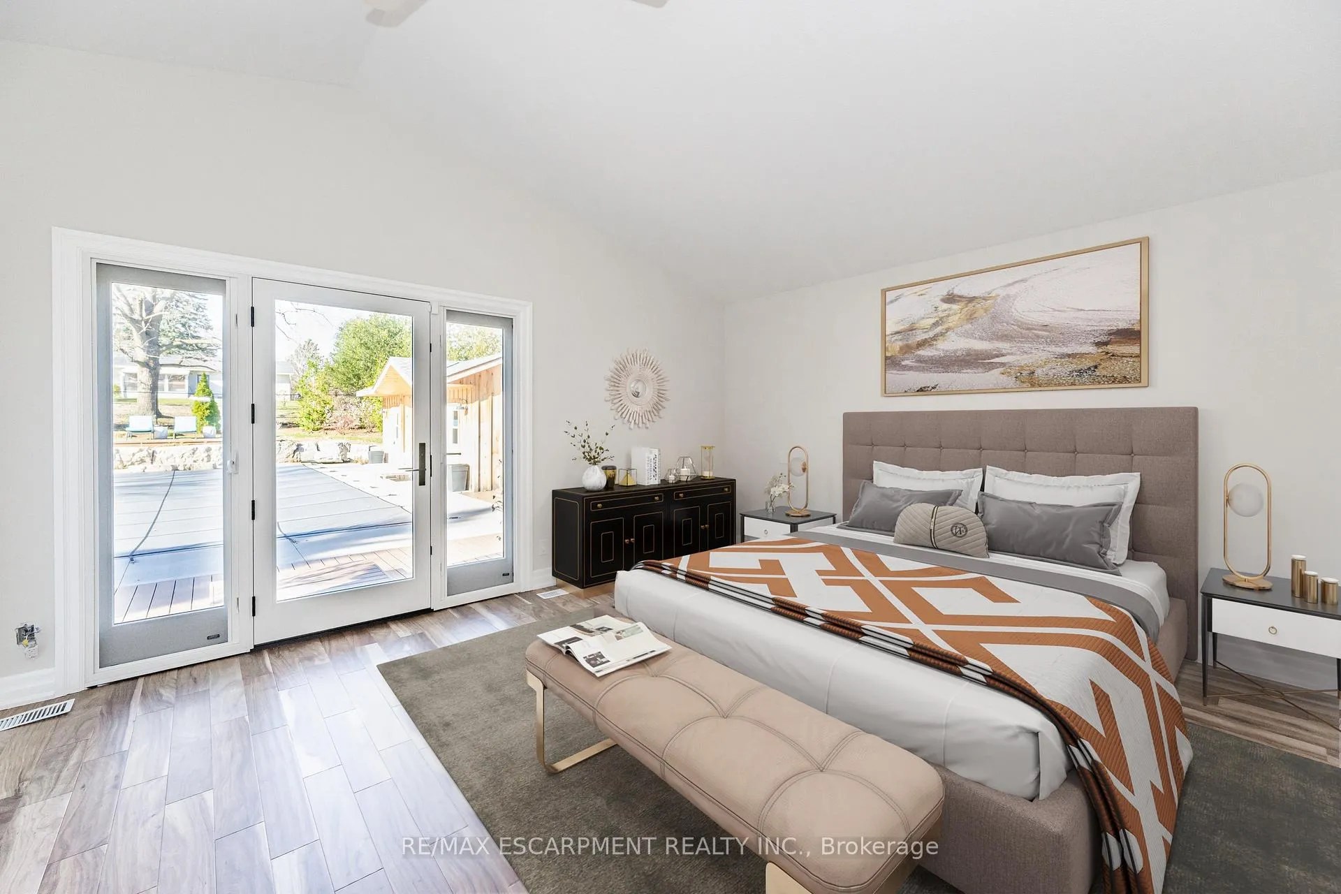 Photo 12 of 106 Overdale Avenue, Hamilton, Waterdown — HOMEH