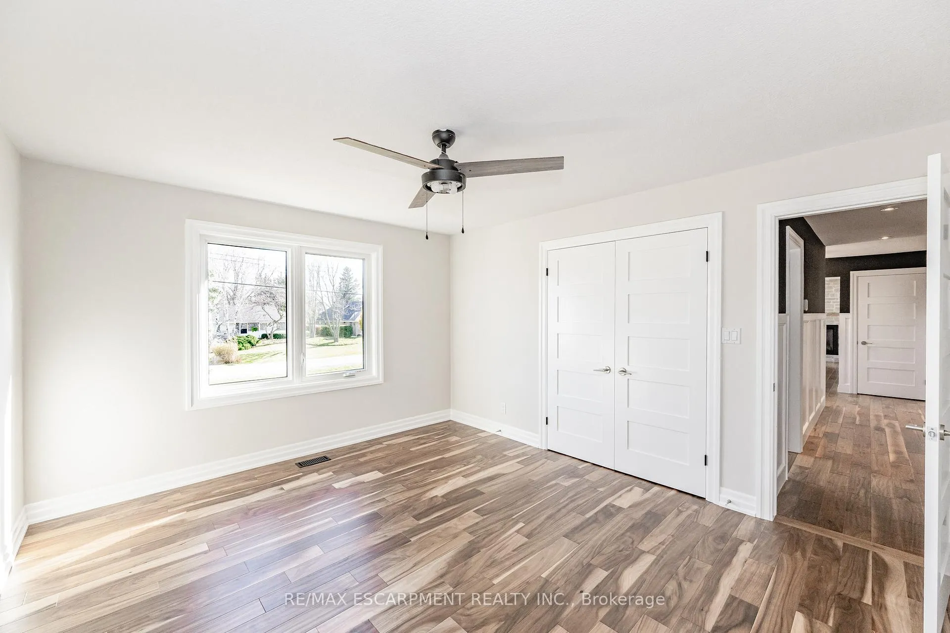 Photo 15 of 106 Overdale Avenue, Hamilton, Waterdown — HOMEH