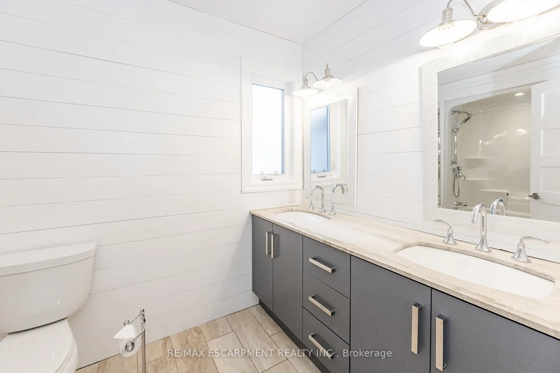 Photo 16 of 106 Overdale Avenue, Hamilton, Waterdown — HOMEH