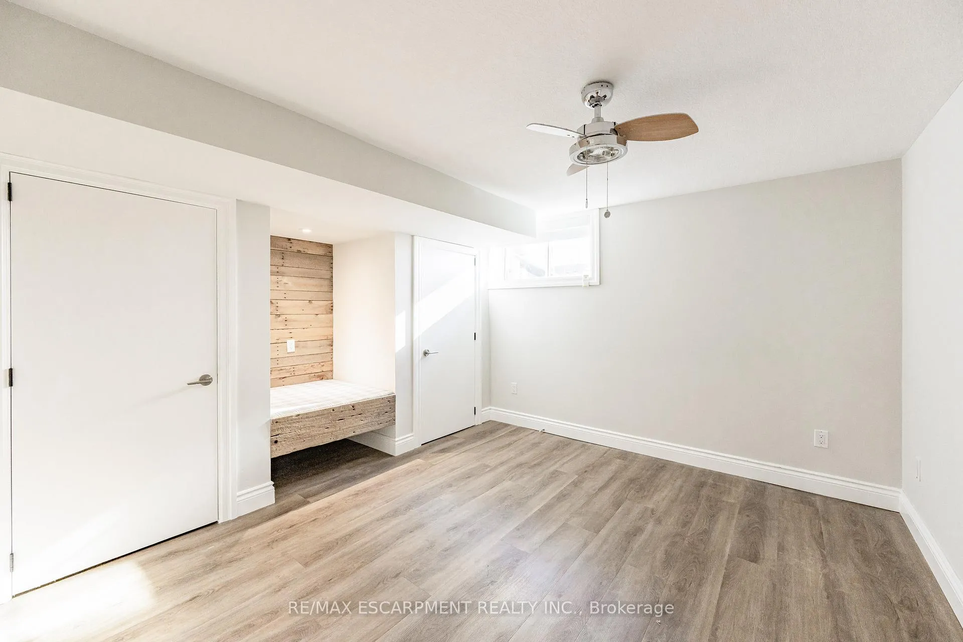 Photo 20 of 106 Overdale Avenue, Hamilton, Waterdown — HOMEH